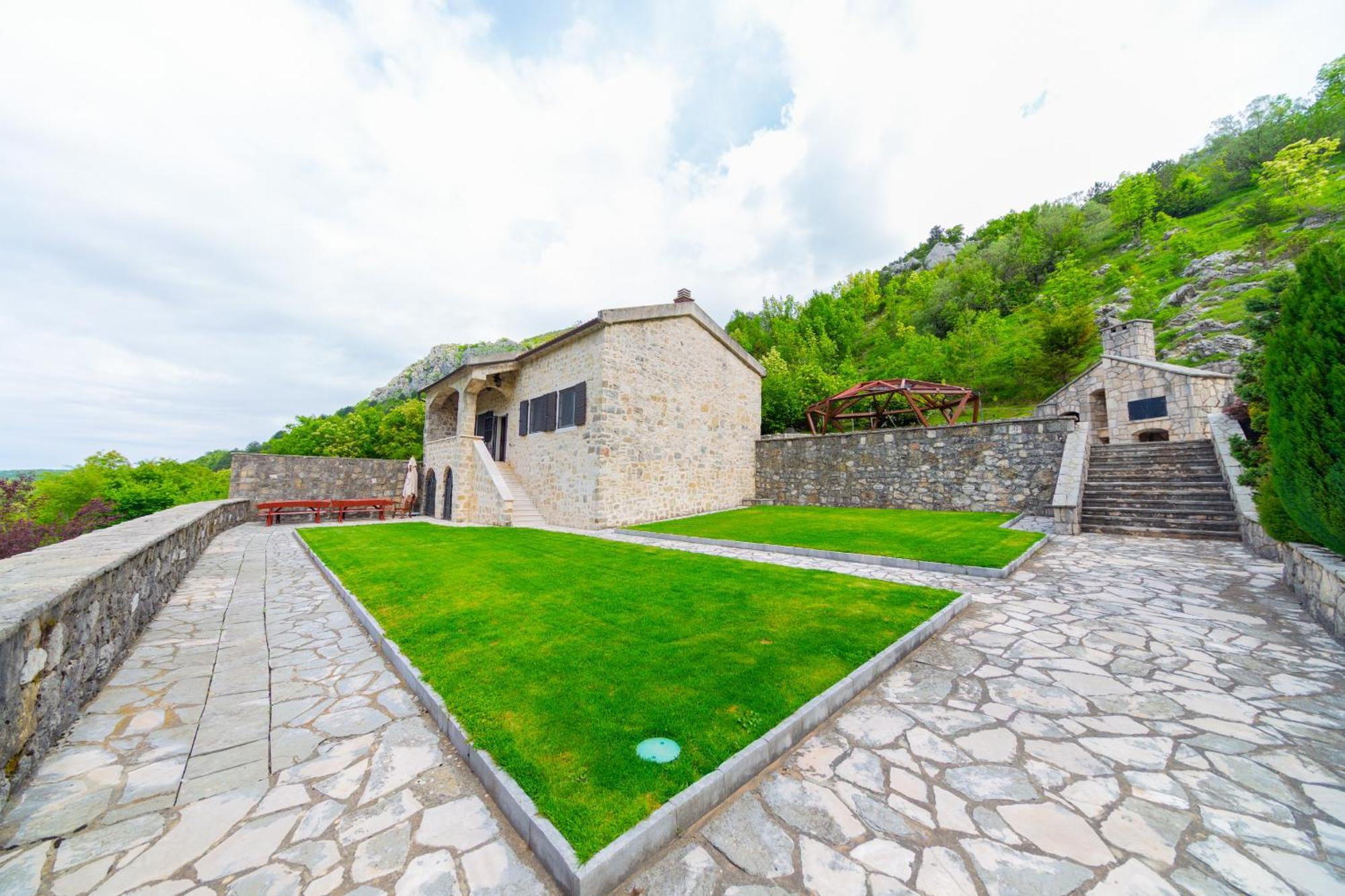 Blake's Villa Budva