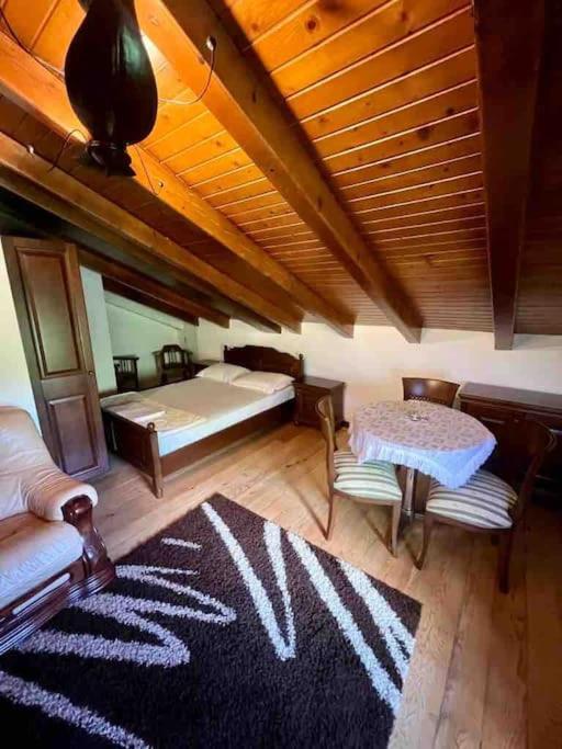Blake's Villa *