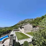 Blake\'S Villa