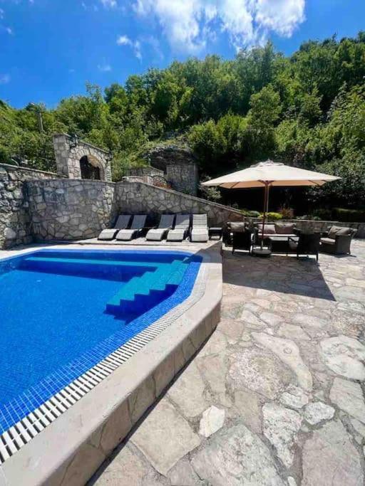 Blake's * Budva