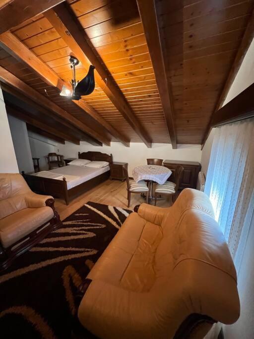 Blake's Villa *